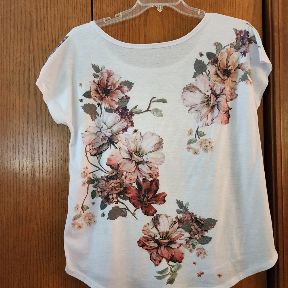 Womans tee shirt